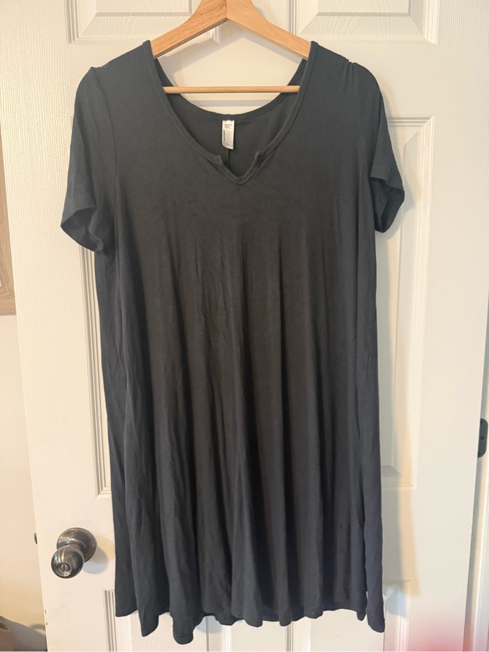 3/$20 American Apparel Black V-Neck Short Sleeve Tunic